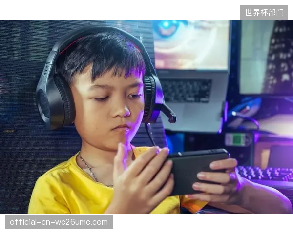 虚拟体育博彩因其高频、易上手的特点，是否正在加剧青少年群体的赌博成瘾问题，平台应承担何种社会责任？